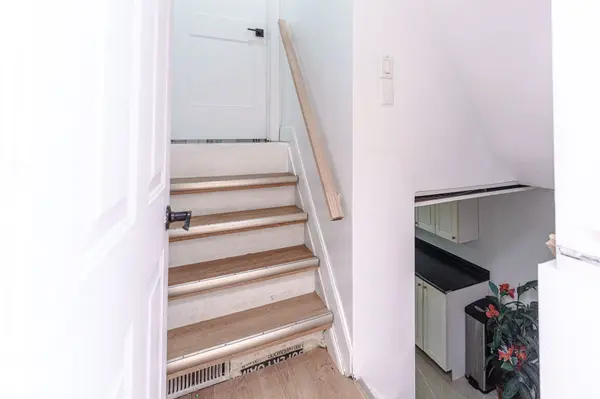 6540 Twenty RD E, Hamilton, ON L0R 1P0