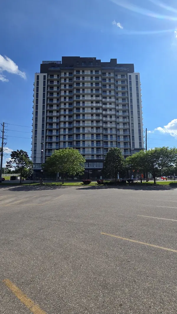33 Erie AVE #404, Brantford, ON N3S 0C7