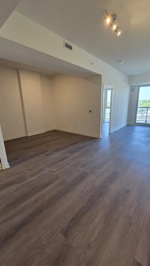 33 Erie AVE #404, Brantford, ON N3S 0C7