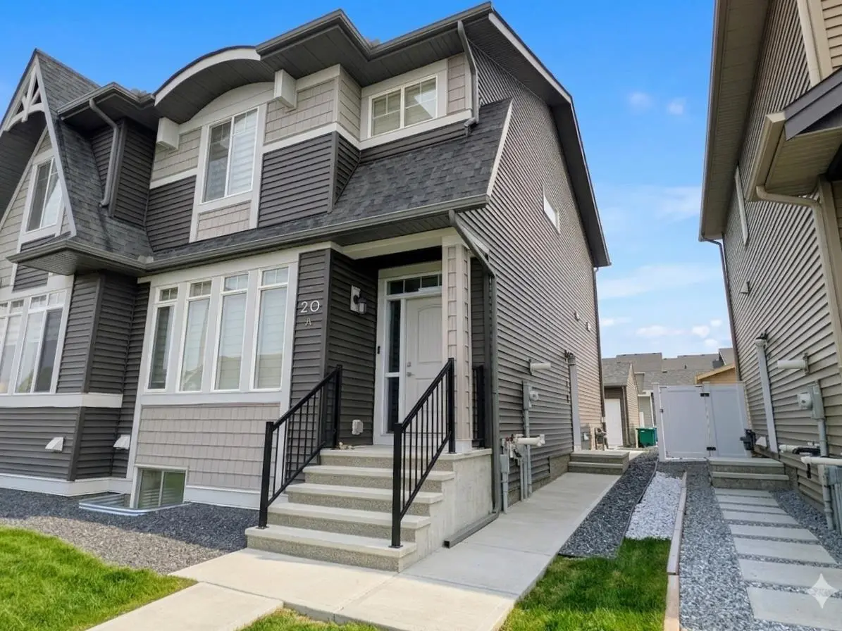20 Iris CRES, Okotoks, AB T1S 5V5