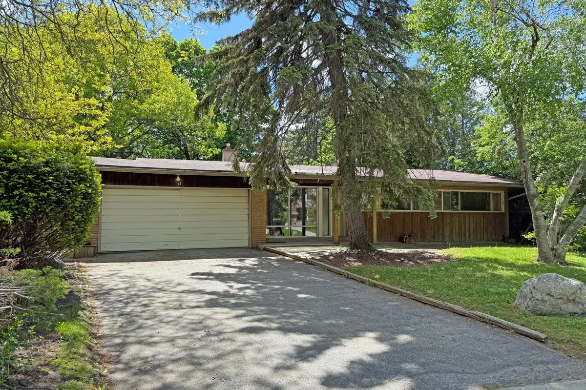 12 Ruden CRES, Toronto C13, ON M3A 3H3