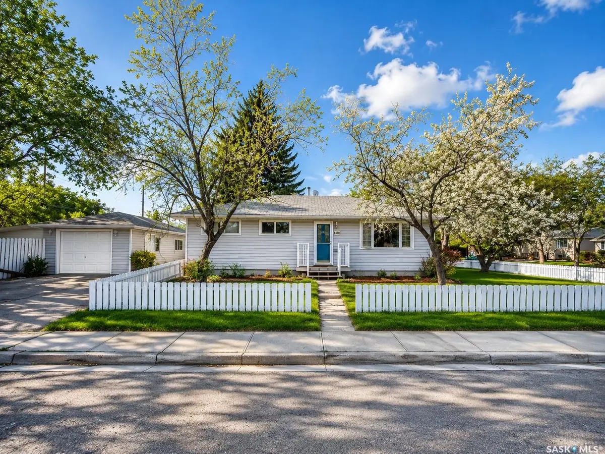 1410 4th AVENUE N, Regina, SK S4R 0T1