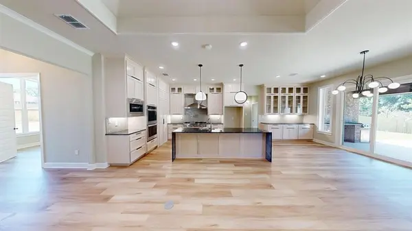 2510 WINDMILLLN Windmill Lane, Longview, TX 75601