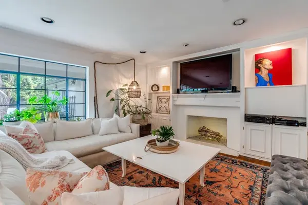 5305 Nakoma, Dallas, TX 75209