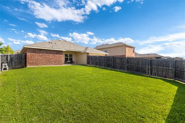 1546 Illinois Avenue, Lancaster, TX 75134