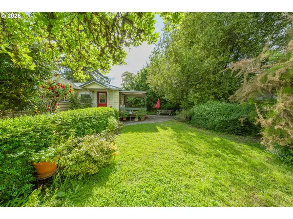 572 DILLARD GARDENS RD, Winston, OR 97496