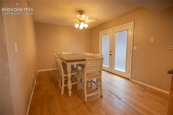 1309 Kingsroyal BLVD, Pueblo, CO 81005
