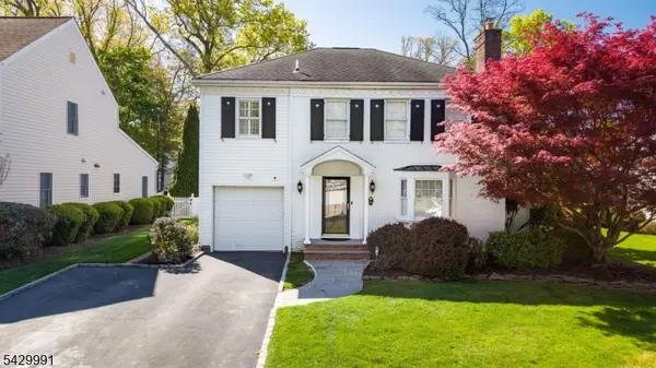 33 Exeter Rd unit 1, Millburn Twp., NJ 07078