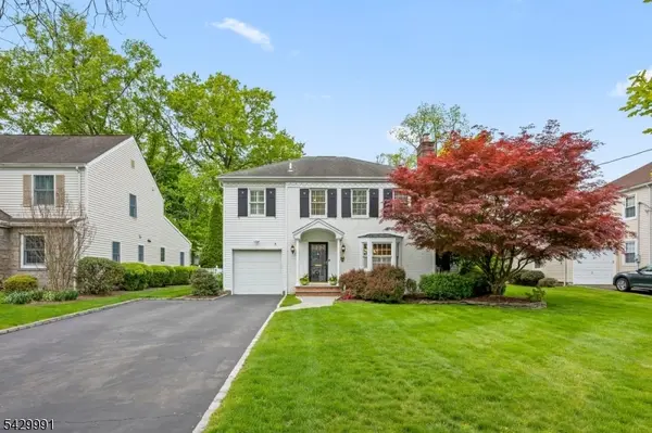33 Exeter Rd unit 1, Millburn Twp., NJ 07078