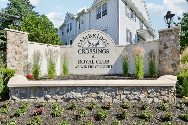 9104 Ravenscroft Rd, Clifton City, NJ 07013
