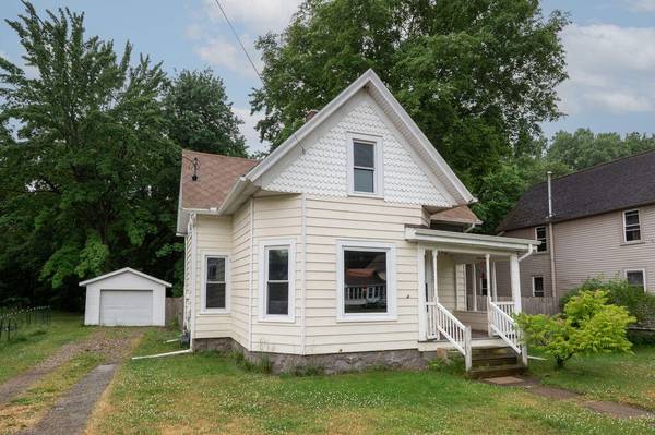 436 E Division ST, Dowagiac City, MI 49047