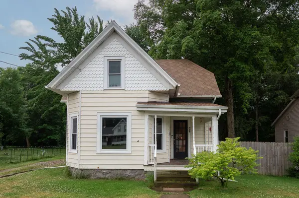 436 E Division ST, Dowagiac City, MI 49047