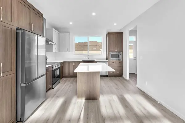20 Iris CRES, Okotoks, AB T1S 5V5