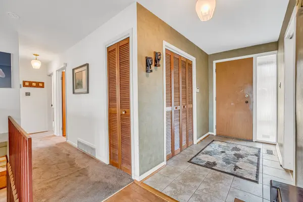 12 Ruden CRES, Toronto C13, ON M3A 3H3