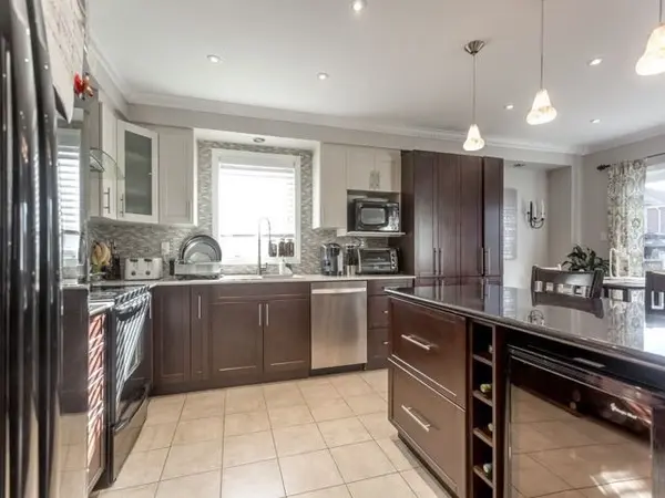 55 Belfountain DR, Whitby, ON L1R 0C4