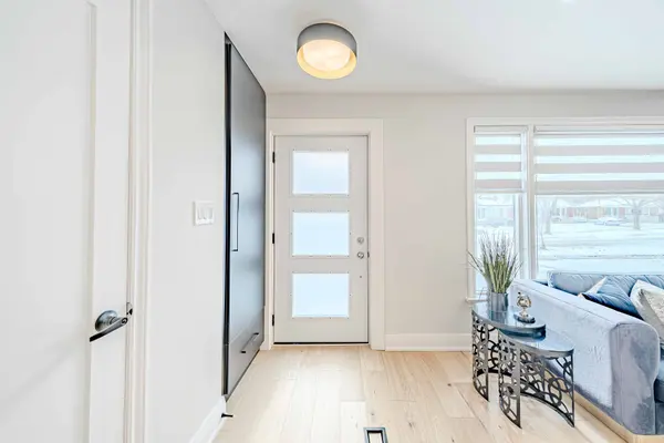11 Chandler DR, Toronto E09, ON M1G 1Z1