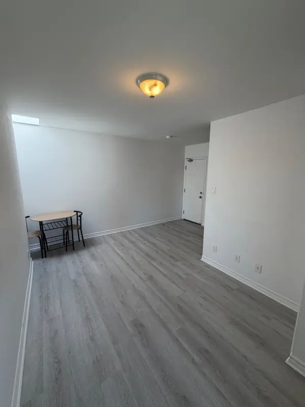 127 Morrison AVE #2nd Floor, Toronto W03, ON M6E 1M5