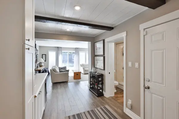 1404 Lewisham DR, Mississauga, ON L5J 3R3
