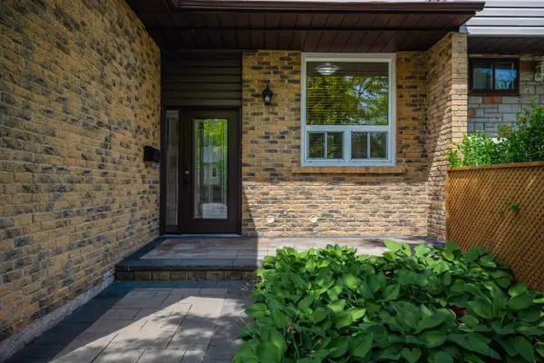 6258 Atherly CRES, Mississauga, ON L5N 2J2