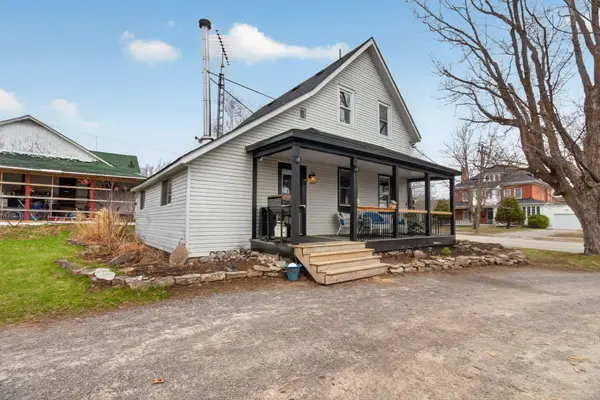22 Concession ST W, Westport, ON K0G 1X0