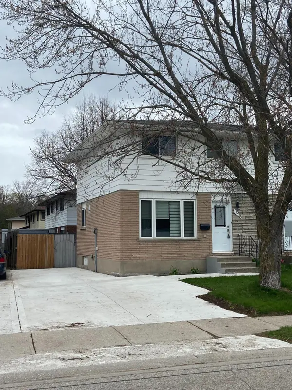 570B Glen Forrest BLVD, Waterloo, ON N2L 4J5