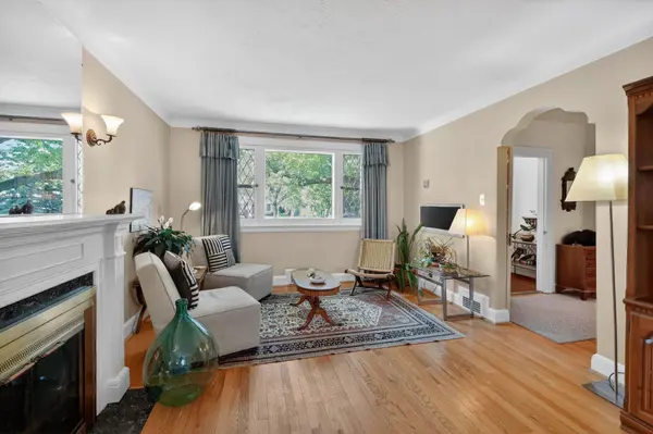 347 Island Park DR, Tunneys Pasture And Ottawa West, ON K1Y 0A6