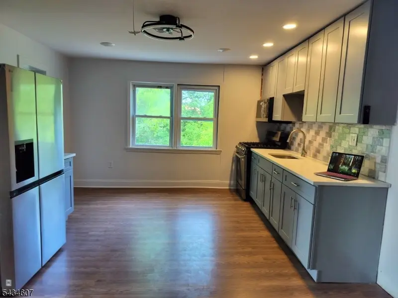 797 Passaic Ave #2, West Caldwell Twp., NJ 07006