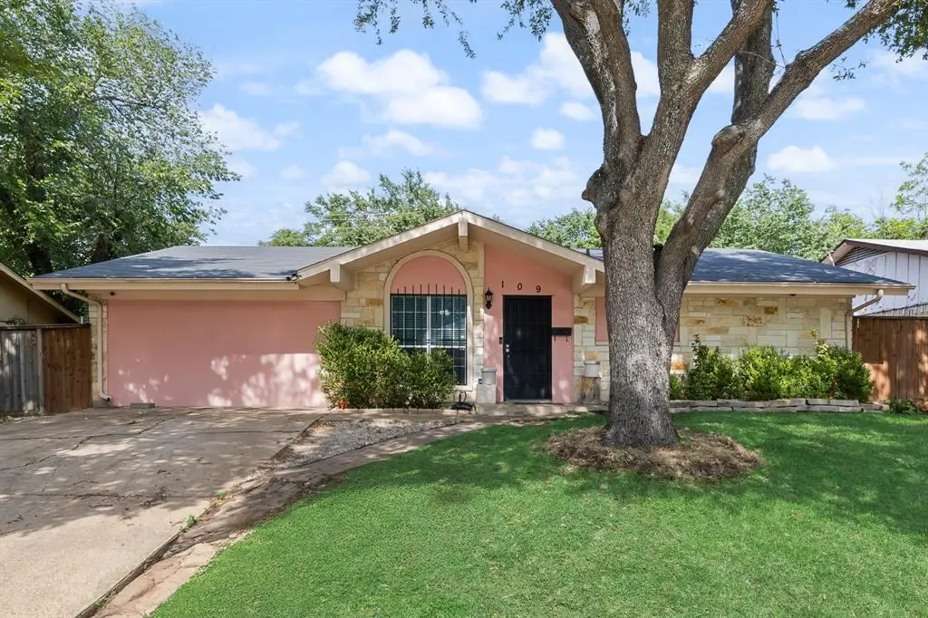 109 Ridgeway Circle, Lewisville, TX 75067