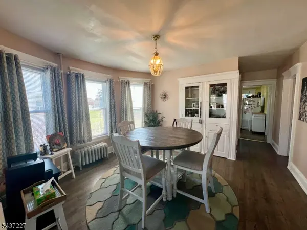 61 State St, Washington Boro, NJ 07882