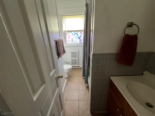 61 State St, Washington Boro, NJ 07882