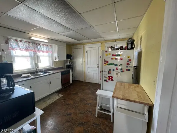 61 State St, Washington Boro, NJ 07882