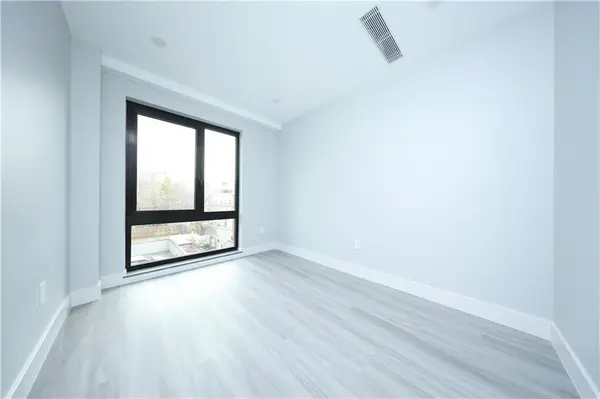 643 5th AVE #4D, Brooklyn, NY 11215