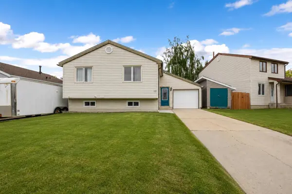 110 Bird CRES, Fort Mcmurray, AB T9K0G9