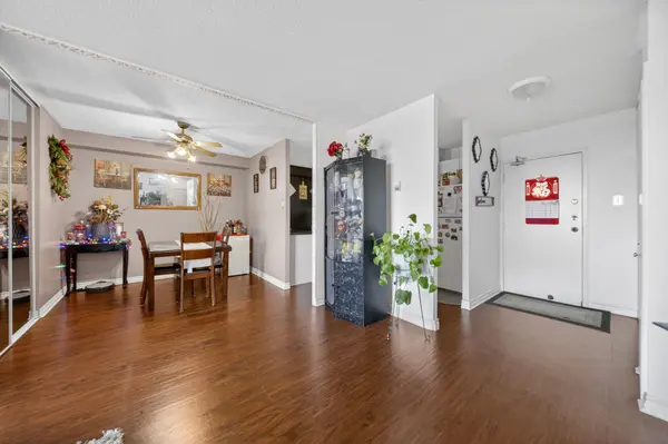 15 Torrance RD #1102, Toronto E08, ON M1J 3K2