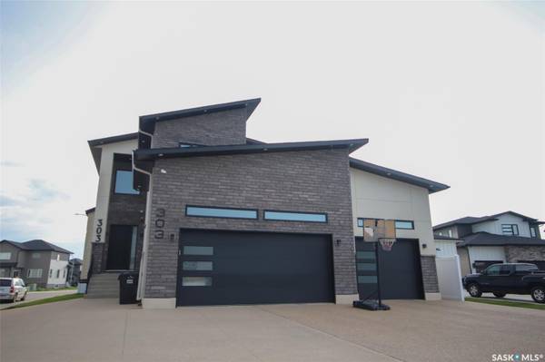 131 Nazarali WAY, Saskatoon, SK S7V 1X8