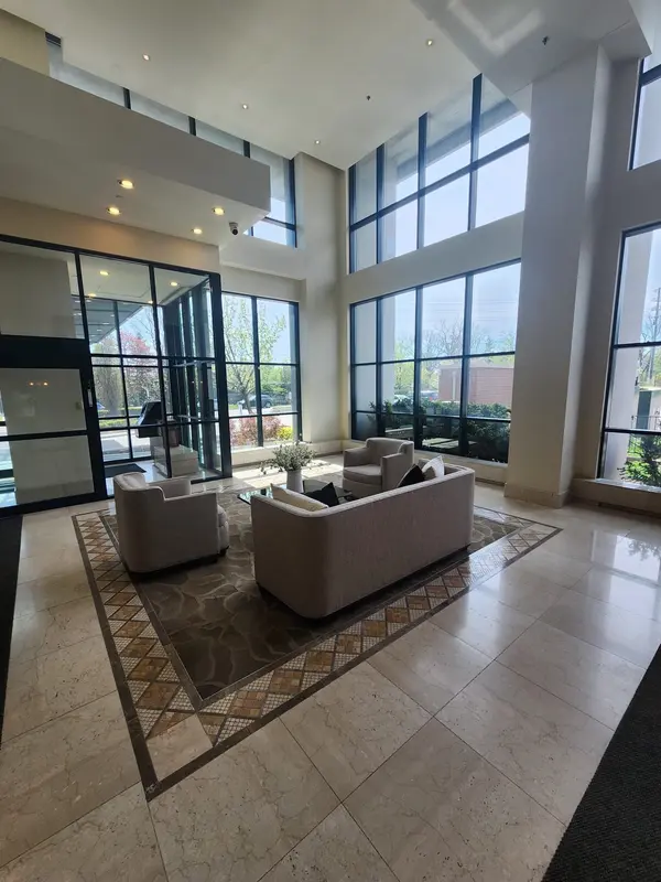 100 John ST #2401, Brampton, ON L6W 0A8