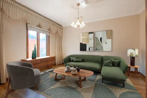 27 Mulholland AVE, Toronto W04, ON M6A 2S1