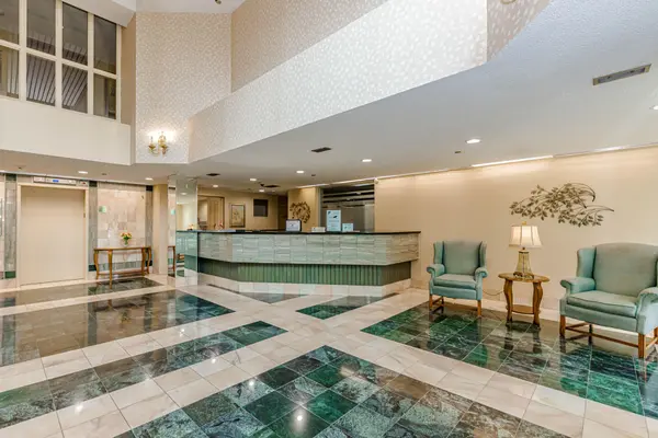 310 Mill ST S #104, Brampton, ON L6Y 3B1