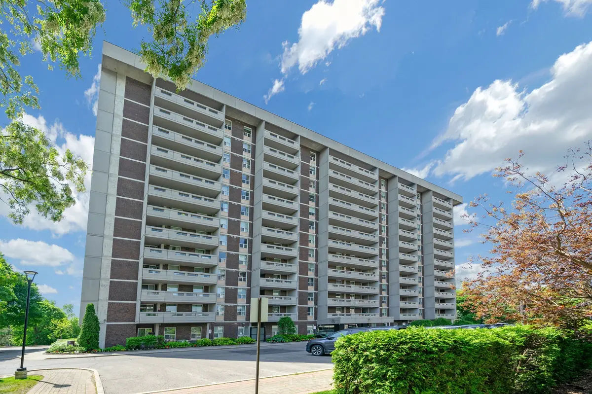 50 Inverlochy BLVD #804, Markham, ON L3T 4T6