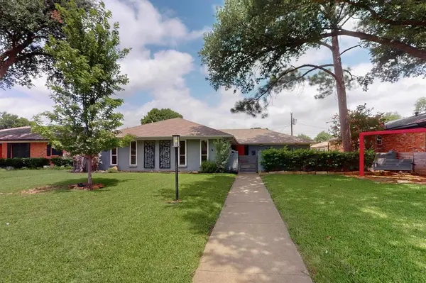 4857 Fallon Place, Dallas, TX 75227