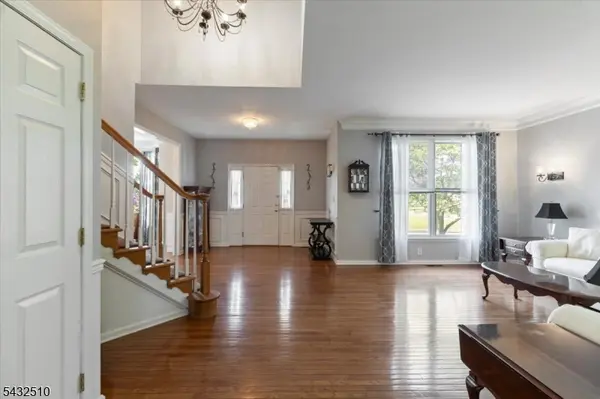 1 Tanager Dr, Raritan Twp., NJ 08551
