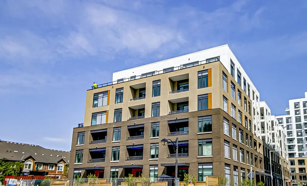 8 Beverley Glen BLVD #503, Vaughan, ON L4J 8N8