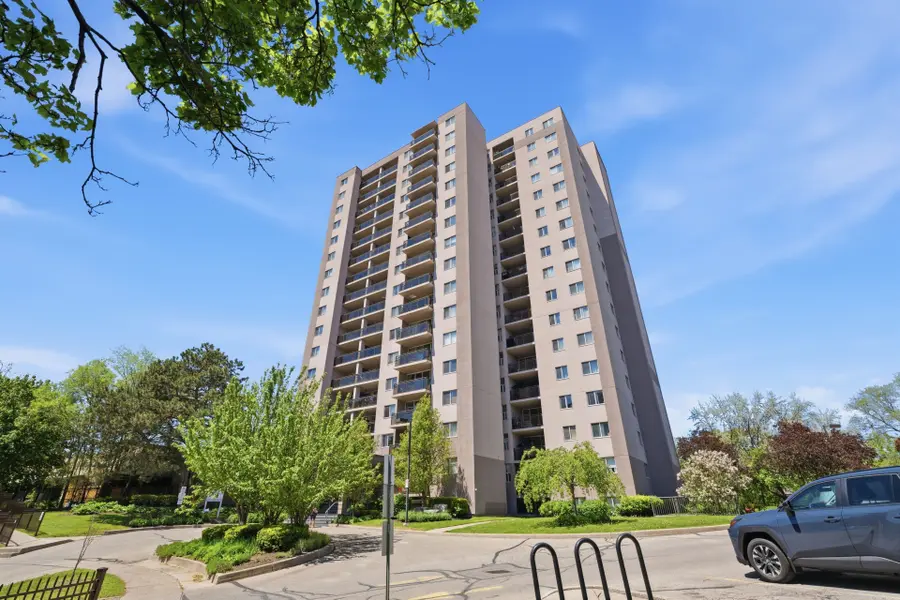 975 Warwick CT #1005, Burlington, ON L7T 3Z7