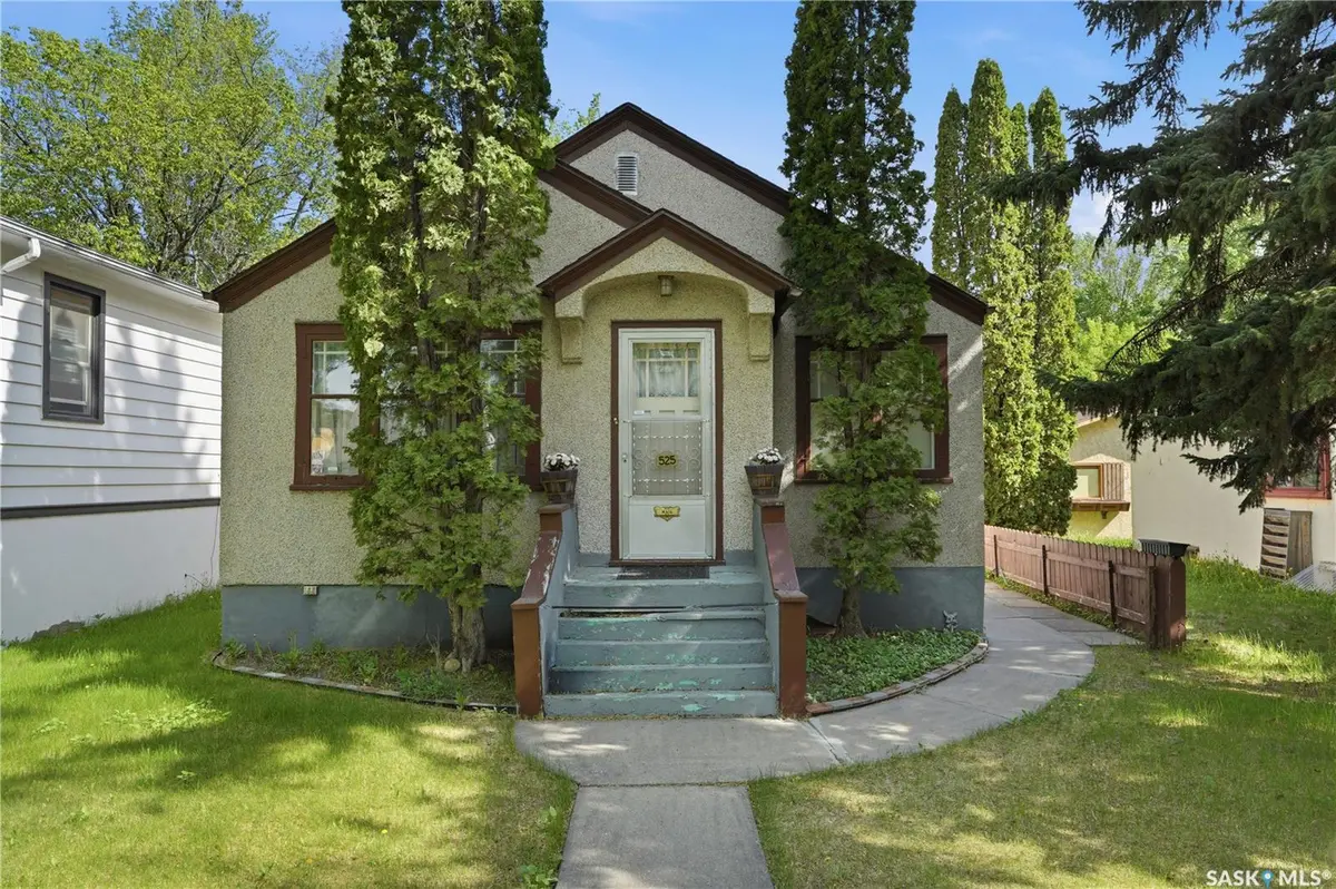 525 5th STREET E, Saskatoon, SK S7H 1G2