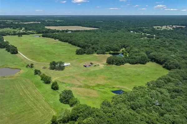 9830 County Road 4028, Kemp, TX 75143