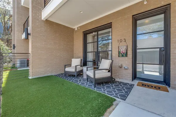 805 Pavillion Street #103, Dallas, TX 75204
