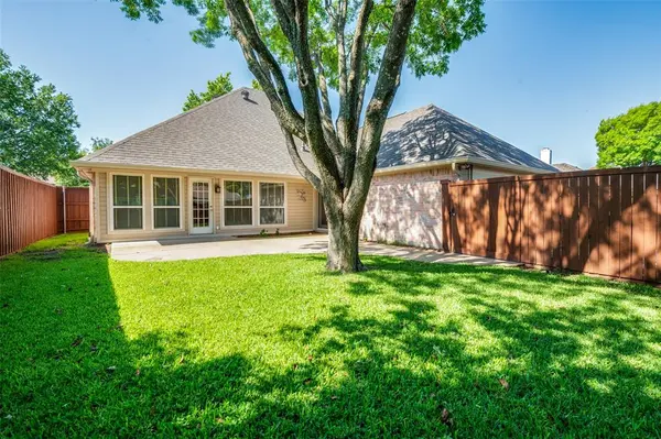 5919 Willow Wood Lane, Dallas, TX 75252