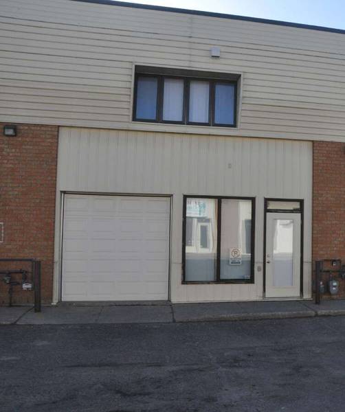 5470 Canotek RD #33, Beacon Hill North - South And Area, ON K1J 9H4