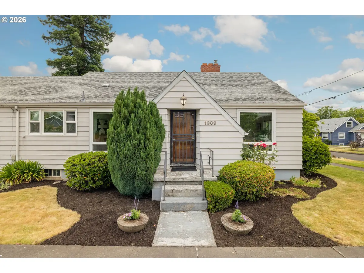 1909 N BRYANT ST, Portland, OR 97217