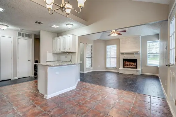 2124 Artherfield Drive, Carrollton, TX 75006
